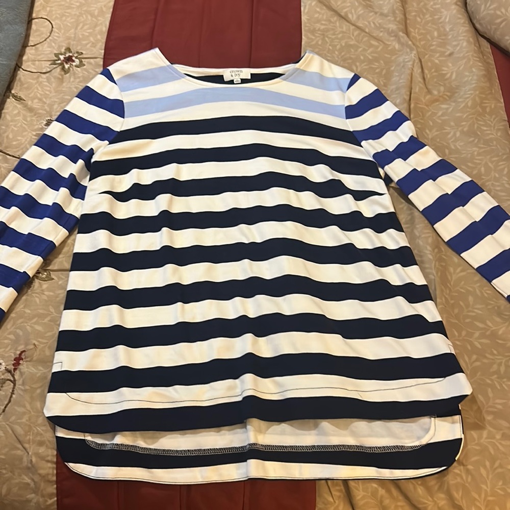 Crown & Ivy blouse